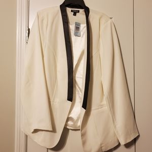 Torrid size 2 NWT* Brand new with tags